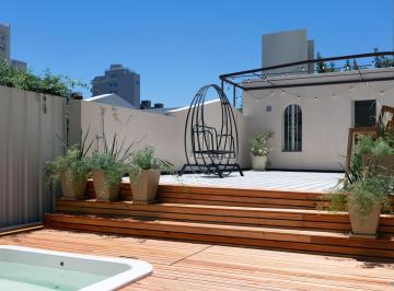 Casa · 225m² · 5 Ambientes · 1 Cochera · Casa en Venta