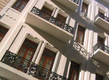 Hotel · 1200m² · 18 Ambientes · Hostel en Venta en San Telmo