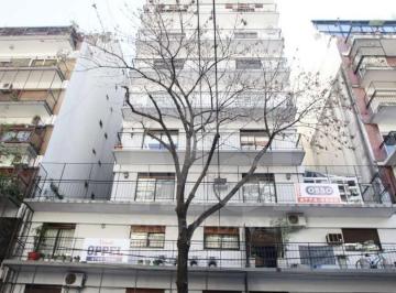 Oficina comercial · 50m² · 2 Ambientes · 2 Ambientes con Patio Propio Impecable