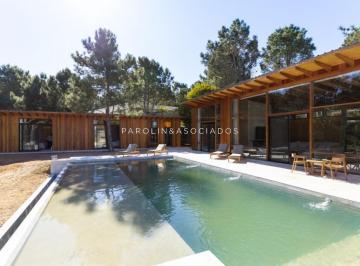Foto1 · Casa en Venta de 5 Dorm. en Laguna Escondida