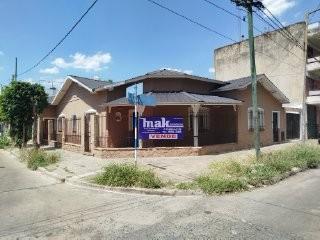 Casa de 5 ambientes, General San Martín · Casa - Ficha 05