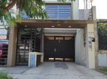 Casa de 3 ambientes, Quilmes · Duplex Interno con Cochera Descubierta y Portón Automático