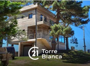 Casa · 234m² · 5 Ambientes · 4 Cocheras · Casa de (5) Cinco Ambientes en Venta - Zona Viejo Golf - Pinamar Norte - Costa Atlantica.