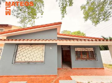 Casa de 3 ambientes, Mar del Tuyú · Casa Semi Independiente Al Frente a 500 m del Mar 67 N° 567