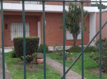 Casa · 158m² · 4 Ambientes · Casa 5 Amb en Florencio Varela Apta a Credito!