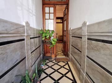 Casa · 104m² · 5 Ambientes · Casa en Venta San Cristobal Lote Propio