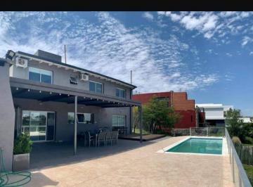 Casa de 5 ambientes, Mendiolaza · Casa 3 Habs, Quincho, Pileta