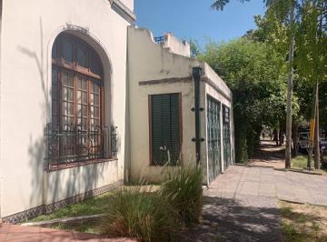 Casa de 7 ambientes, Ituzaingó · Se Escuchan Ofertas! 287 m Cubiertos de Estilo 3 Dorm, 3 Baños, 2 Cocheras