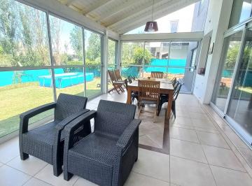 Casa de 10 ambientes, Córdoba · Valle Escondido - 4 D. 4 Baños. Escritura
