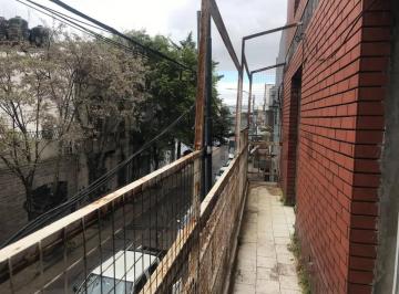 Local comercial · 377m² · 1 Cochera · Local en Venta