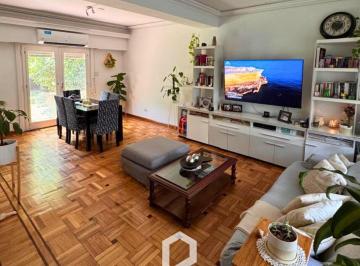Casa de 4 ambientes, Vicente López · Reservada Casa 4 Amb con Parque, en La Mejor Zona de La Lucila