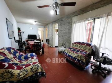 Departamento · 59m² · 3 Ambientes · Iguazu Al 1500 - 59 m² Impecable Amplio Balcon T/sol T/externo Espectacular Living