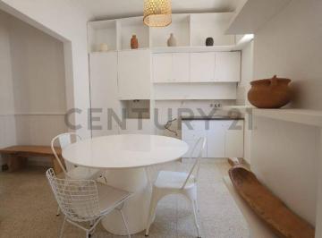 Departamento · 45m² · 2 Ambientes · PH Reciclado a Nuevo con Una Habitación.