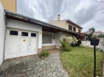 Casa · 166m² · 3 Ambientes · 1 Cochera · Casa en San Fernando