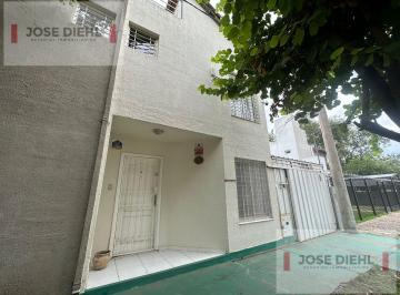 Casa · 38m² · 2 Ambientes · 1 Cochera · Duplex en Venta B° Padre Claret 1 Dormitorio con Cochera