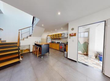 PH · 82m² · 3 Ambientes · Venta PH 3 Ambientes con Patio y Terraza en Villa Maipu