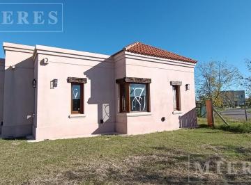 Casa · 270m² · 6 Ambientes · 2 Cocheras · Casa en Venta Sobre Lote Interno en El Canton Barrio Golf