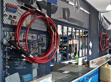 Fondo de comercio · 50m² · Fondo de Comercio - Repuestos Para Autos y Camiones - Hurlingham