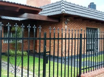 Casa de 5 ambientes, Córdoba · Villa Cabrera /altos de San Martin - 3dor Suite - Proxima Shopping