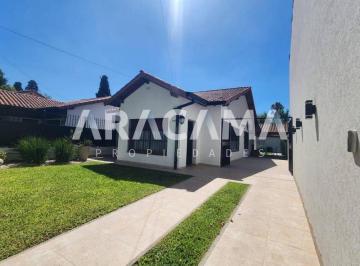 Casa · 220m² · 4 Ambientes · 1 Cochera · Casa en Venta en Monte Grande