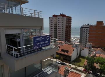 Departamento · 76m² · 3 Ambientes · 1 Cochera · Departamento en Playa Grande