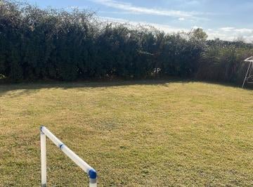 Casa · 235m² · 5 Ambientes · 4 Cocheras · Casa en Alquiler con Pileta en Acacias, Puertos, Escobar