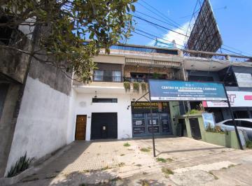 Casa · 306m² · 4 Ambientes · 1 Cochera · Gran Oportunidad Inversion