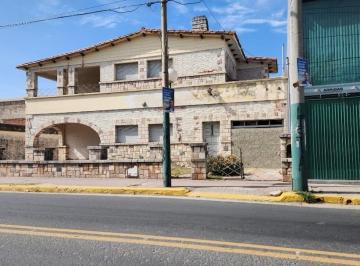 Casa · 409m² · 8 Ambientes · La Calera - Centro - Casa a Demoler