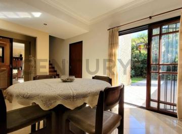 Casa · 145m² · 4 Ambientes · 1 Cochera · Venta Casa en Venta 5 Ambientes con Garage, Jardín y Altillo en Villa Bosch