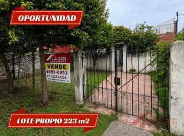 Casa · 81m² · 3 Ambientes · 2 Cocheras · Casa en Venta – Lote Propio – Posibilidad de Ampliación – Villa Sarmiento
