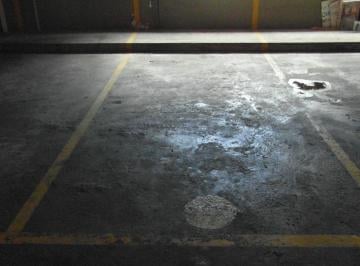 Garage , San Nicolás · Cocheras Fijas Cubiertas Amplias