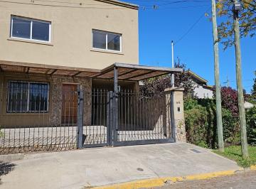 Casa · 260m² · 7 Ambientes · Casa a Estrenar con 4 Dorm. en Venta en Rincón de Milberg.