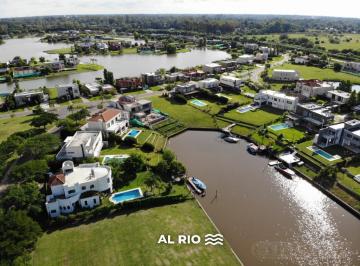 Terreno · 1167m² · Lote Al Rio Orientacion Norte. 1.167 m.