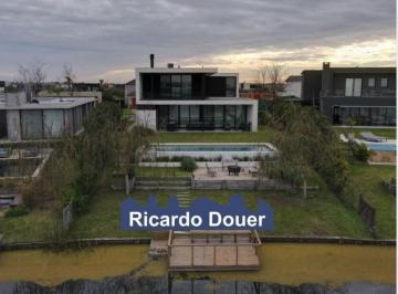 Casa · 283m² · 5 Ambientes · 2 Cocheras · Casa en Alquiler Anual en Marinas, Puertos, Escobar