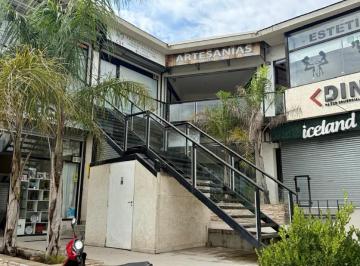 Local comercial · 12m² · 1 Ambiente · 1 Cochera · Alquiler de Local Comercial en Paseo Comercial Dino, Manzanares