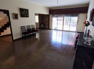 Casa de 4 ambientes, Zárate · Casa en Venta en Lima – 3 Dorm, Oficinas y Terraza