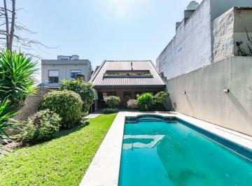Casa · 246m² · 5 Ambientes · 3 Cocheras · Venta Casa 5 Amb C/ Parque Pileta Cocheras Caseros