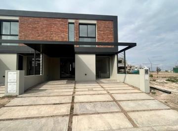 Foto · Venta Duplex Colinas de Manantiales