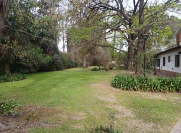 Quinta vacacional · 230m² · 4 Dormitorios · Venta Casa Quinta a Refaccionar Los Jazmines Pilar