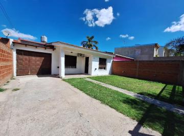 Casa · 100m² · 3 Ambientes · 1 Cochera · Casa en Venta - Otamendi