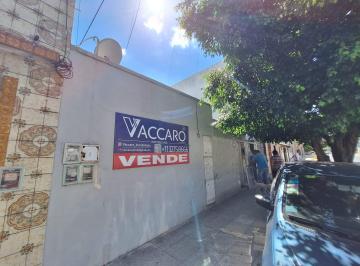 Casa de 8 ambientes, La Matanza · Venta - Lote Propio 8,66x30 m con 3 Deptos Tipo PH, Aldo Bonzi