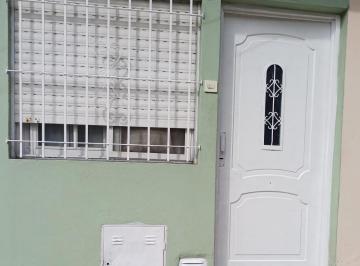 Casa de 3 ambientes, Lanús · Casa Luminosa Matrimonio o Persona Sola