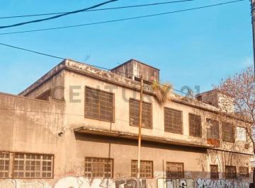 Bodega-Galpón · 620m² · 2 Cocheras · Galpon en Venta