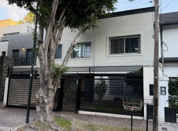 Casa de 5 ambientes, San Isidro · Excelente Casa Estilo Racionalista – Excelente Calidad de Construcción –