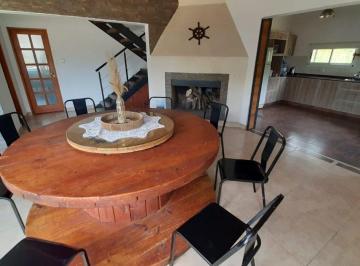 Casa · 126m² · 4 Ambientes · 1 Cochera · Venta Casa Va Parque Siquiman Apto Bancor