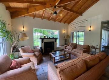 Casa de 6 ambientes, Tigre · Zona Balbastro - 1295 m Lote - 5 Dorm - Depcias