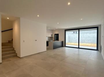 Casa · 160m² · 5 Ambientes · 2 Cocheras · Duplex de 3 Dorm. en Venta, Chacra del Norte Ii: a Estrenar!