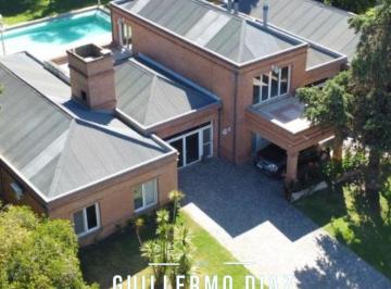 Casa · 550m² · 6 Ambientes · 2 Cocheras · Casa en Venta