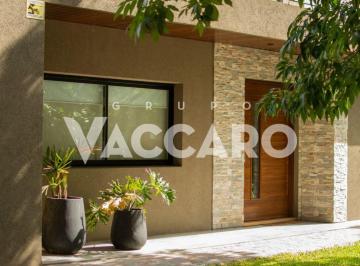 VCO-VC1-967_2 · Venta Casa 6 Ambientes en Haras Maria Elena