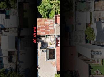Casa · 302m² · 10 Ambientes · 1 Cochera · Casa en Venta